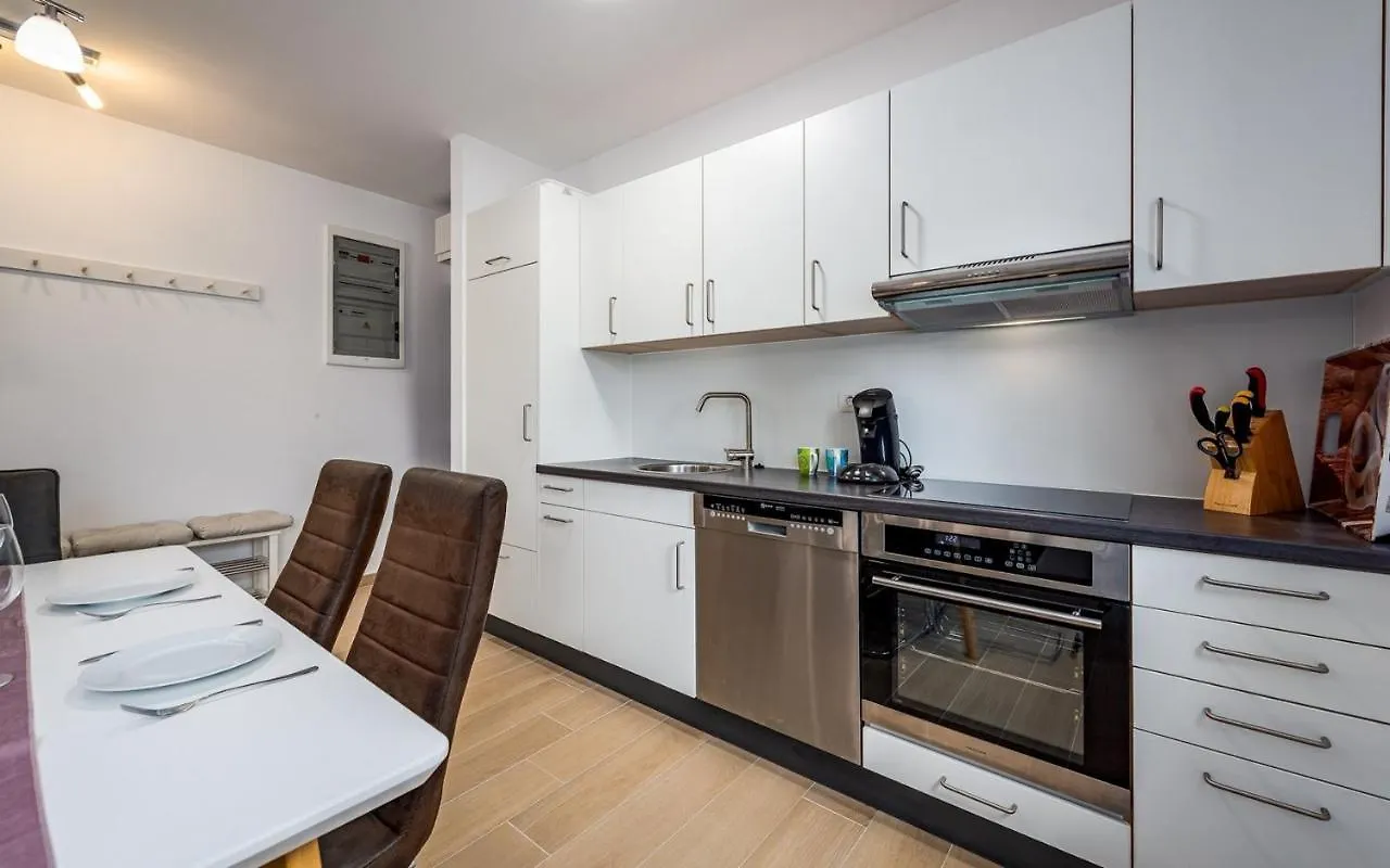 Punta Mary House With Apartment Umag 0*,  Croatia